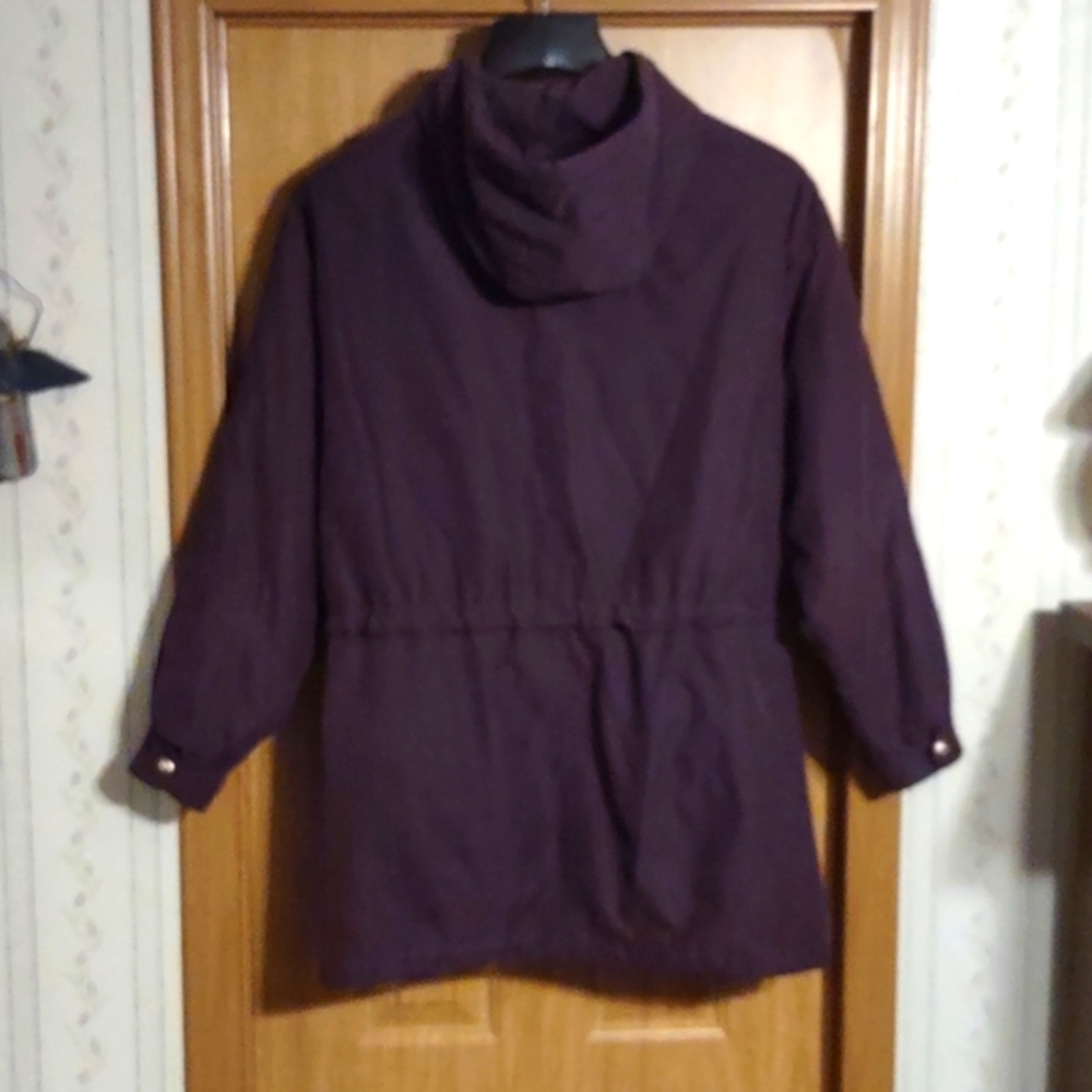 "ATTENTION" WILL BE TAKING TO GOODWILL SOON Mid length Coat. Size M. - Picture 2 of 8